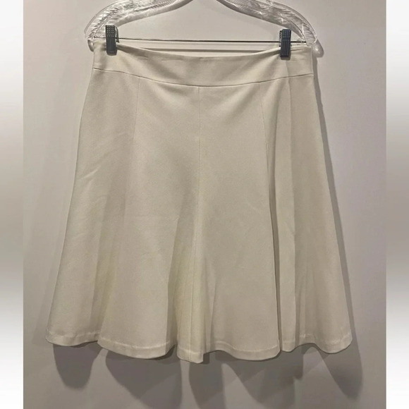 Rafaella Ivory A-Line Flounce‎ Skirt Classic Career Lined Zip Womens 12P (1085) - Picture 2 of 4